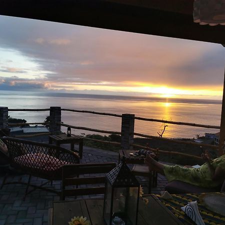 Bed and Breakfast Kaza Ladera Seladinha Экстерьер фото